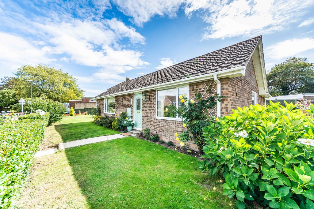 3 Bedroom Property For Sale, Lake Lane Barnham Pegasus Properties